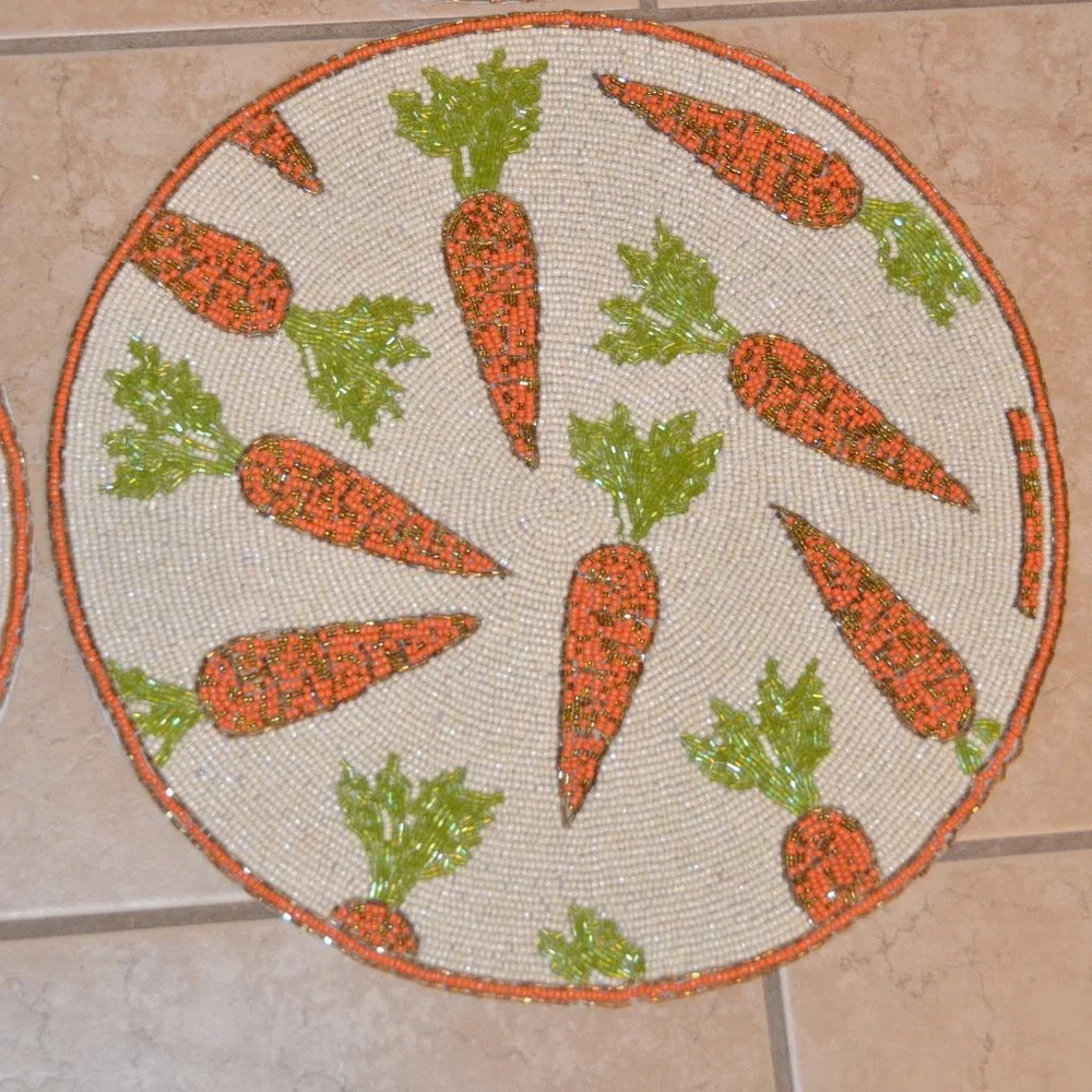6 ISAAC MIZRAHI CARROT SPRING SUMMER EASTER CRYSTAL PLACEMAT CHARGER CENTERPIECE